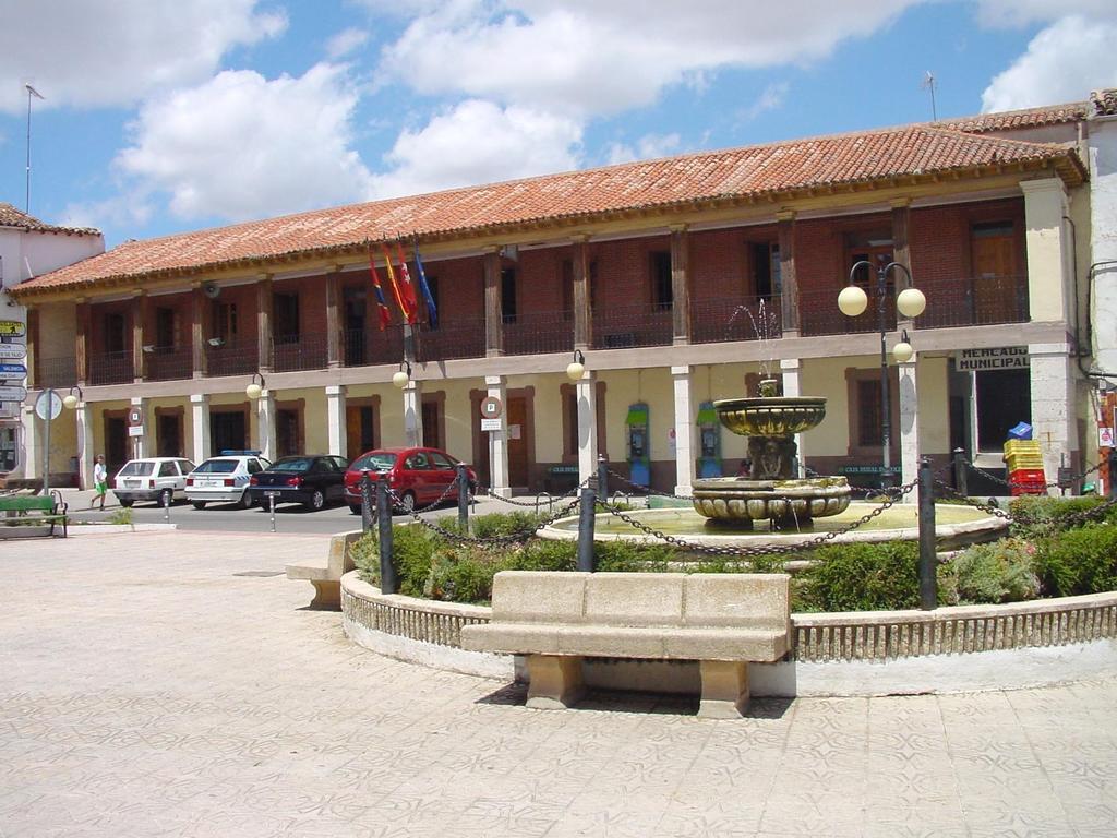 Hostal Gastrobar Carmelo Villarejo de Salvanés Exteriér fotografie