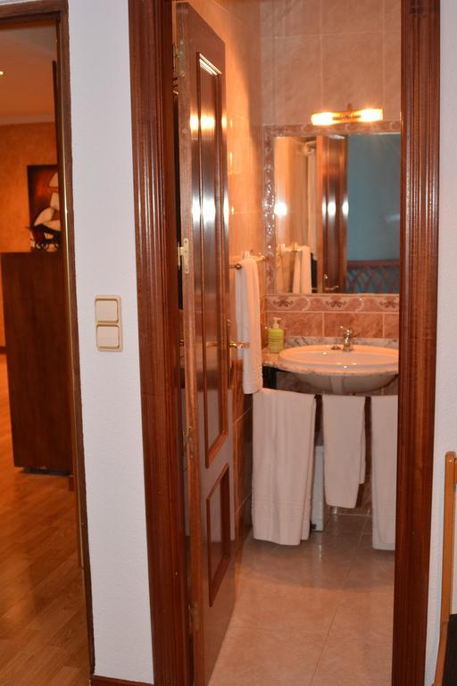 Hostal Gastrobar Carmelo Villarejo de Salvanés Exteriér fotografie